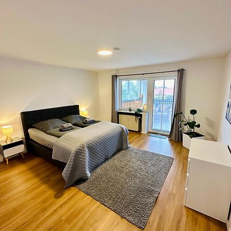 Traumhafte 115 Qm Ferienwohnung Am Steinhuder Meer, Ruhig, Komfortabel, Loggia, Parkplatz, Wifi ヴンストルフ エクステリア 写真