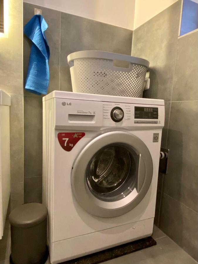 Traumhafte 115 Qm Ferienwohnung Am Steinhuder Meer, Ruhig, Komfortabel, Loggia, Parkplatz, Wifi ヴンストルフ エクステリア 写真
